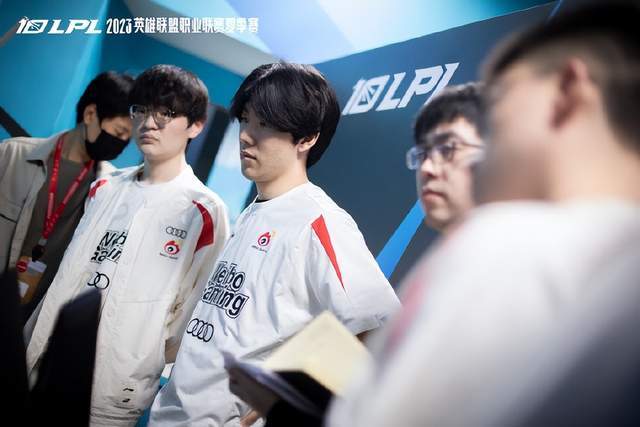 归根结底 归根结底