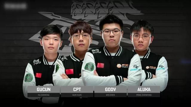 同时参考了
